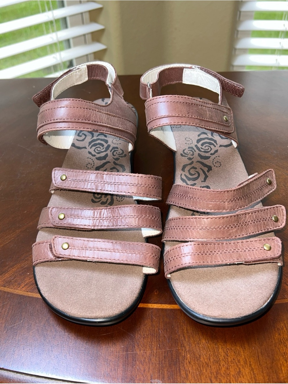 Propet Women Aurora Wedge Sandal Sz 9.5W(D) Brown Hook and Loop Straps Comfort - Picture 2 of 13